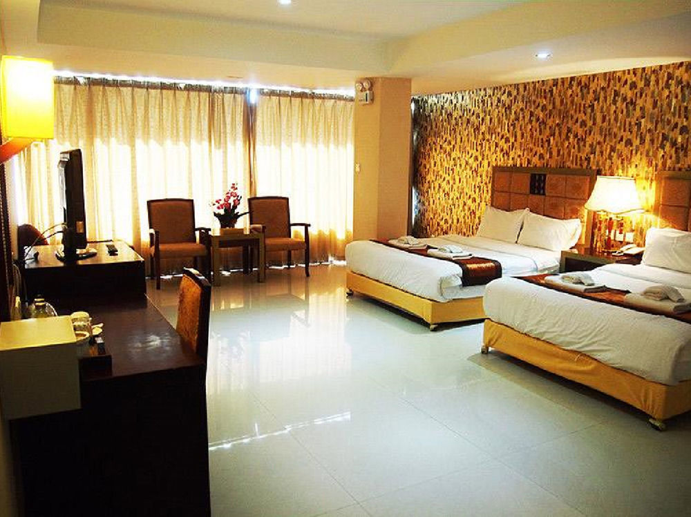 The Privi Suites Pattaya Exterior foto